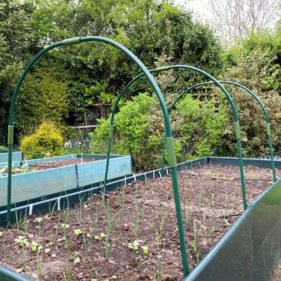 Cloches & Tunnels – Garden Hoops, Netting & Accessories - Extendable Metal Garden Hoops - Large
